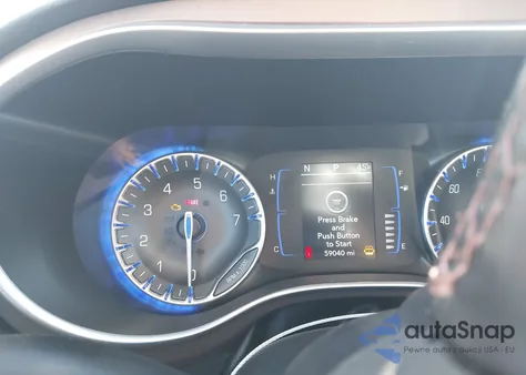 2019 Chrysler Pacifica Touring L z USA, uszkodzony, nr VIN 2C4RC1BG2KR715269